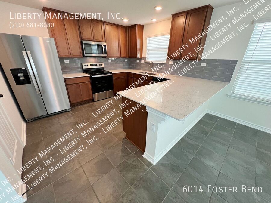 4 Bed, 3 Bath Home on a Greenbelt property image