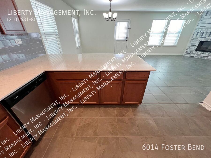 4 Bed, 3 Bath Home on a Greenbelt property image