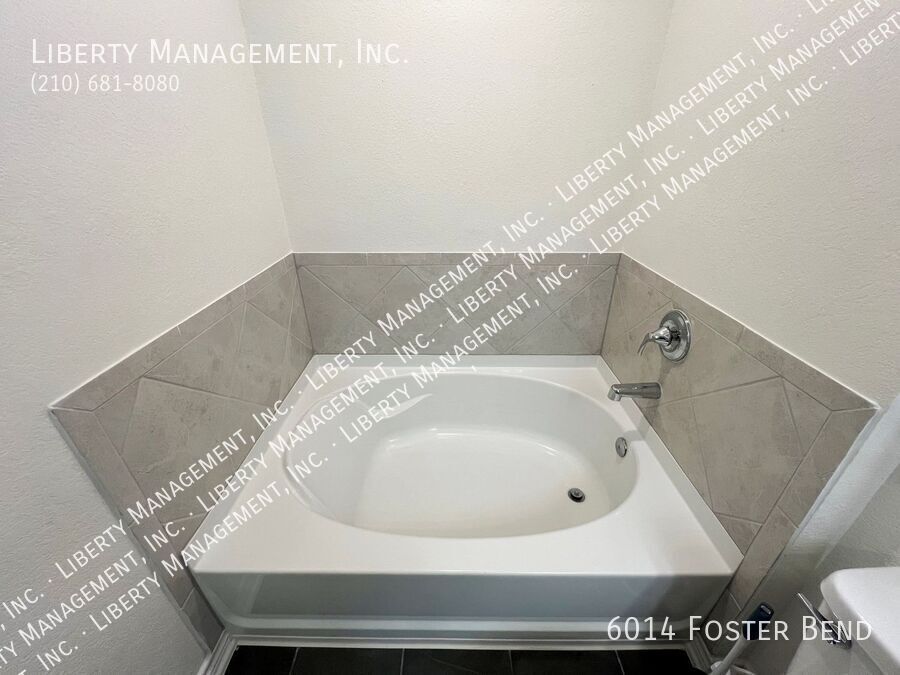 4 Bed, 3 Bath Home on a Greenbelt property image