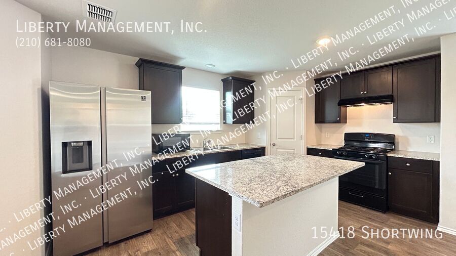 3 Bedroom, 2 1/2 Bath Home in the popular neighborhood of Redbird Ranch property image