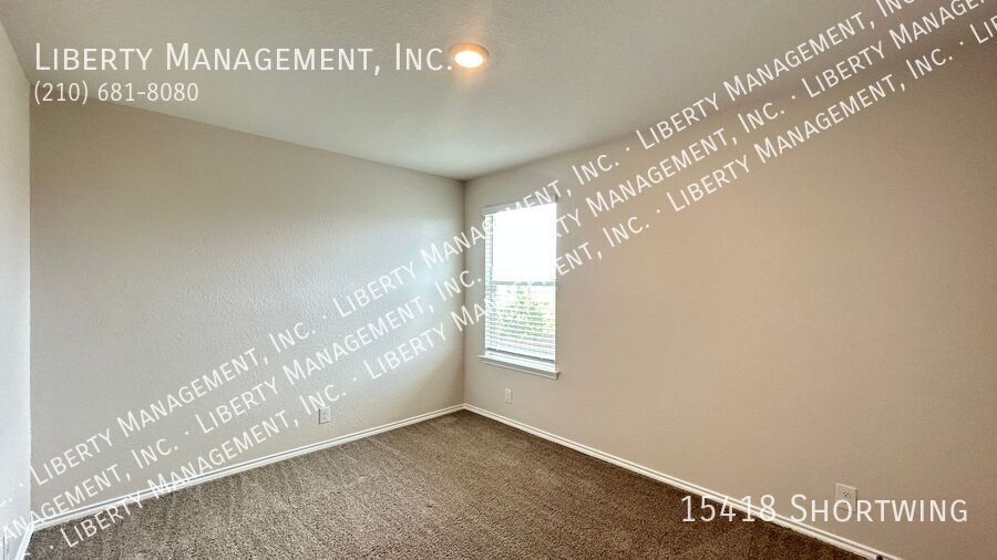 3 Bedroom, 2 1/2 Bath Home in the popular neighborhood of Redbird Ranch property image