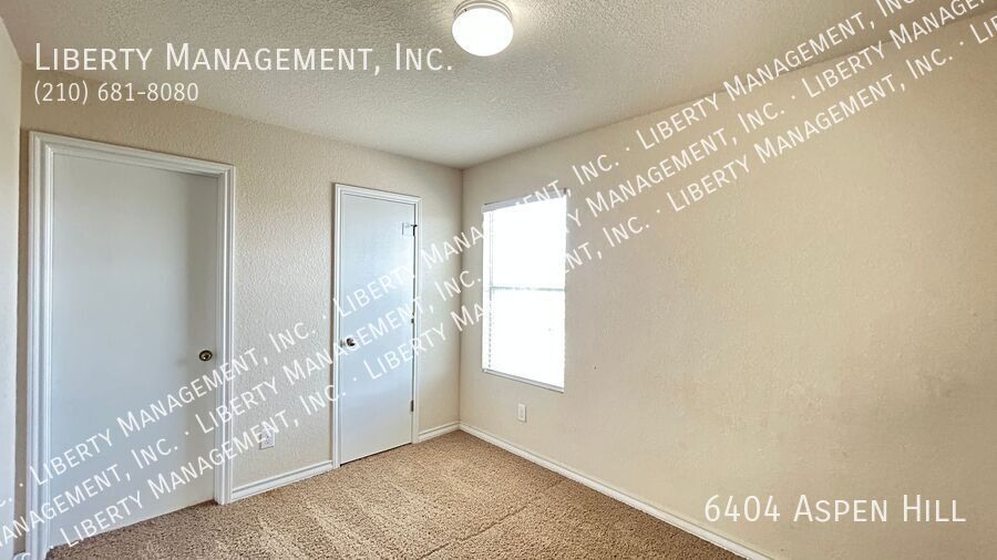 Beautiful Corner Lot Townhome Near Bandera and Loop 410 property image