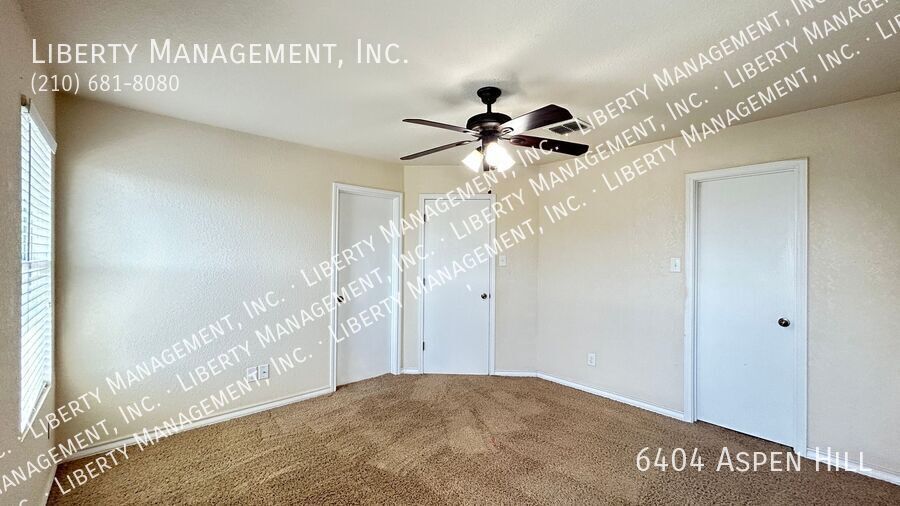 Beautiful Corner Lot Townhome Near Bandera and Loop 410 property image