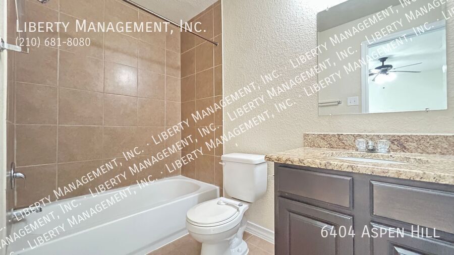 Beautiful Corner Lot Townhome Near Bandera and Loop 410 property image