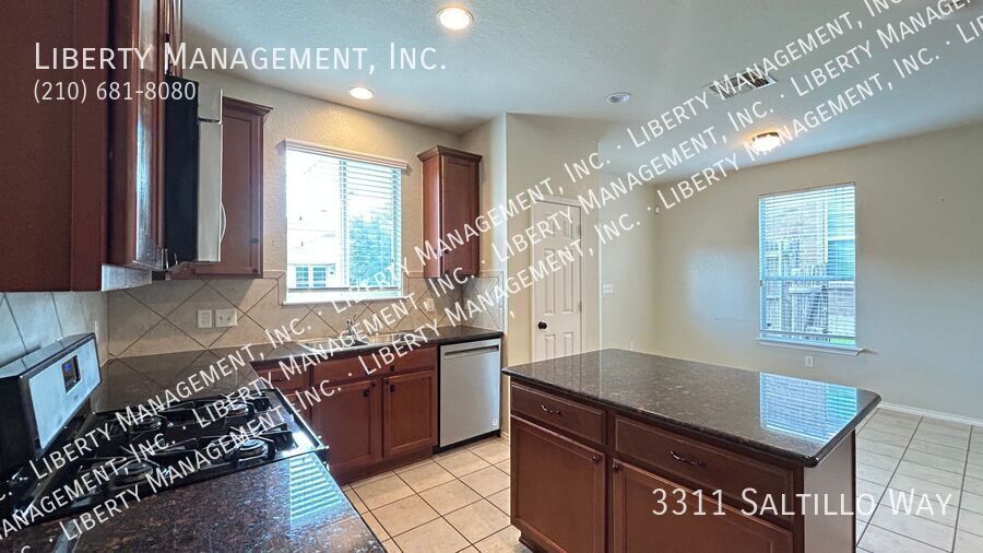 4 Bedroom, 2.5 Bath in Alamo Ranch property image