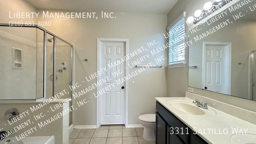 4 Bedroom, 2.5 Bath in Alamo Ranch property image