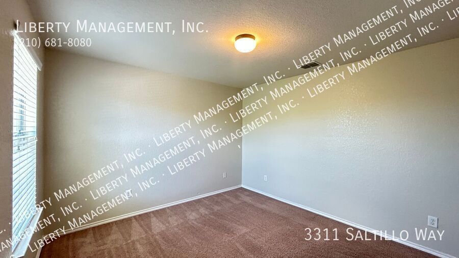4 Bedroom, 2.5 Bath in Alamo Ranch property image