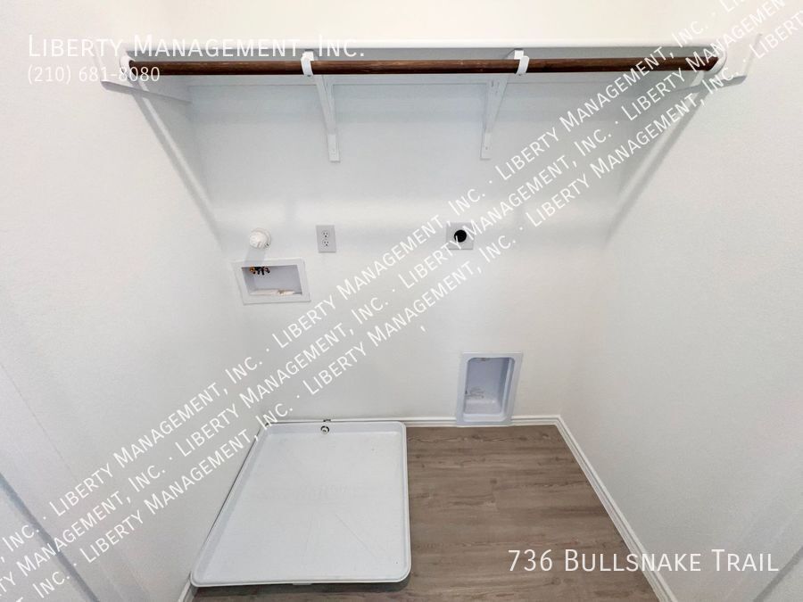 4 Bed 2.5 Bath 1950 sq ft Home in Steelwood Trails in New Braunfels property image