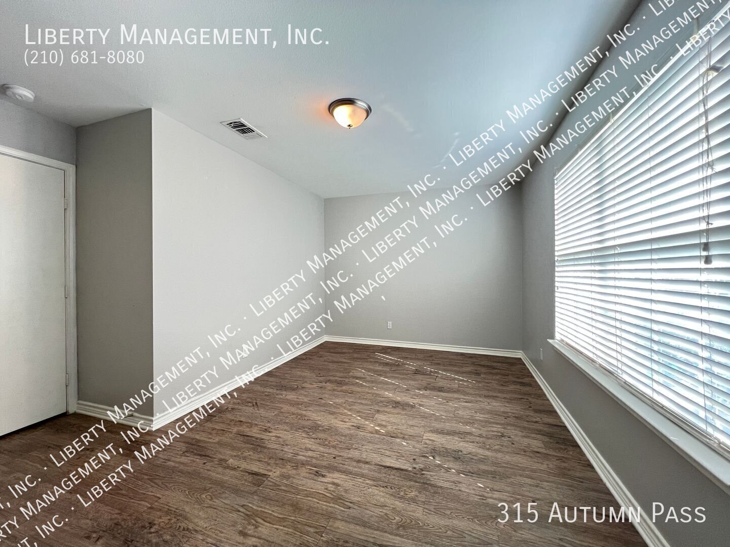 3 Bedroom Townhouse With 2 1/2 Baths property image