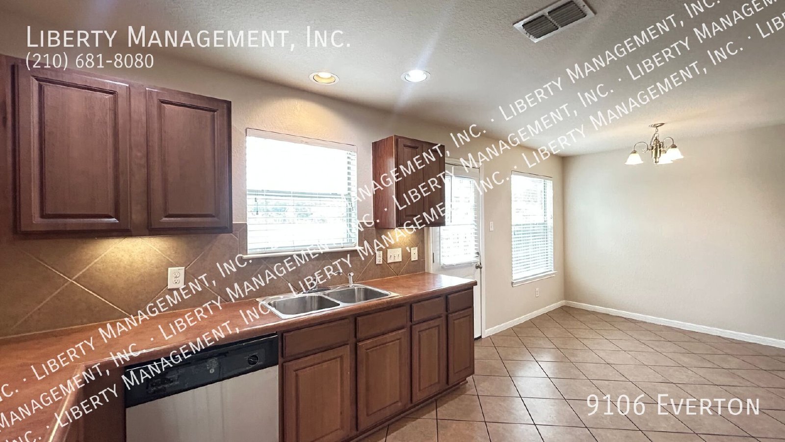 Spacious 4 Bedroom, 2.5 Bath Home property image