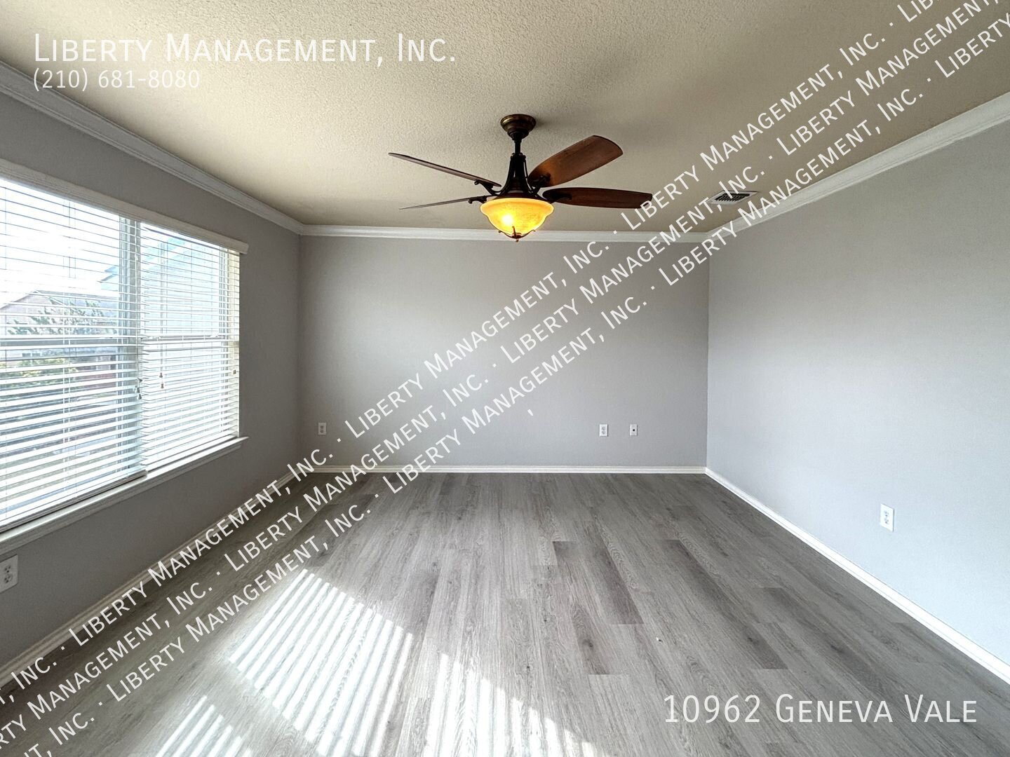 4 Bed, 2.5 Bath Home in Hills of Shaenfield with BRAND NEW Flooring property image