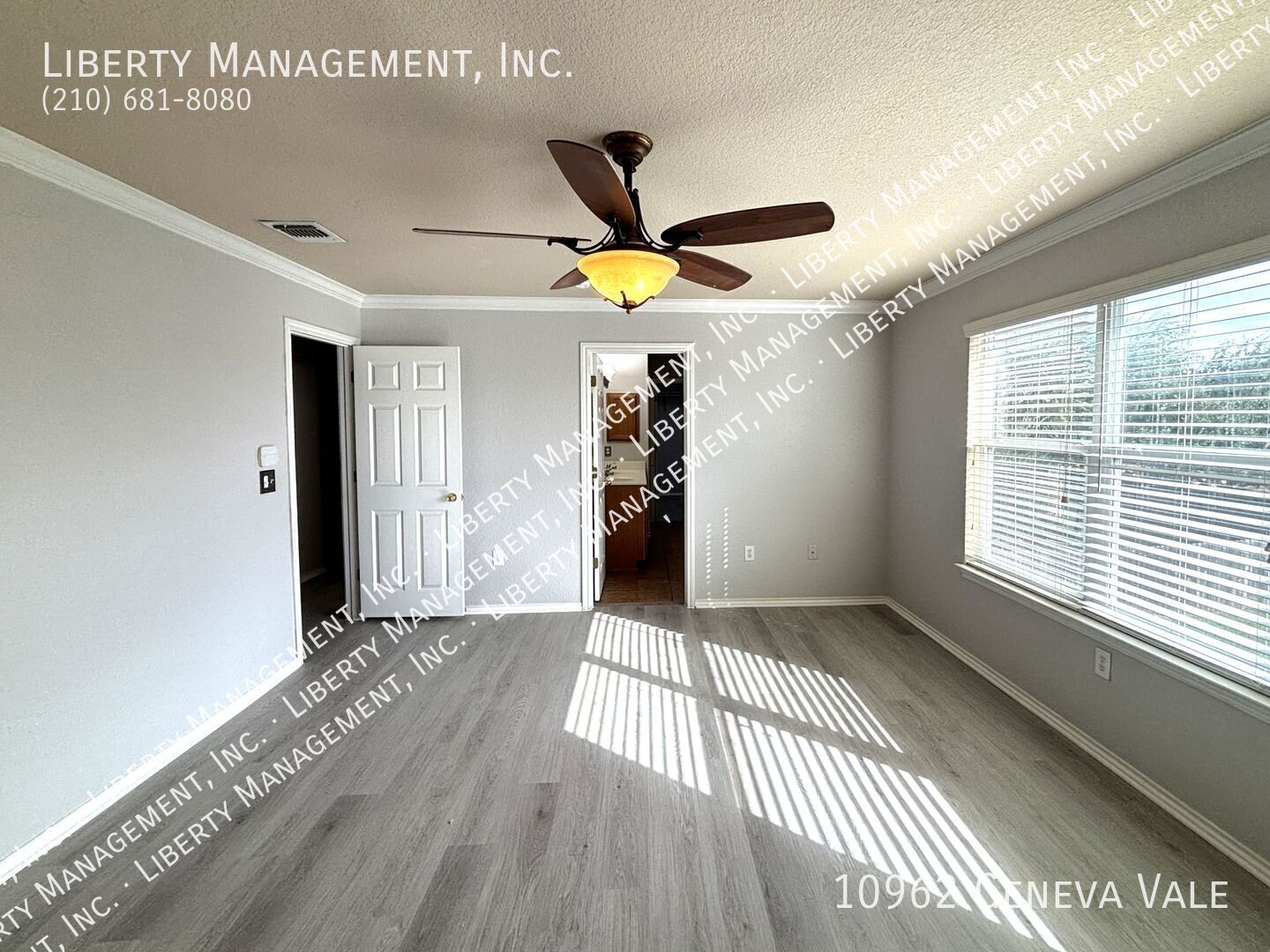 4 Bed, 2.5 Bath Home in Hills of Shaenfield with BRAND NEW Flooring property image