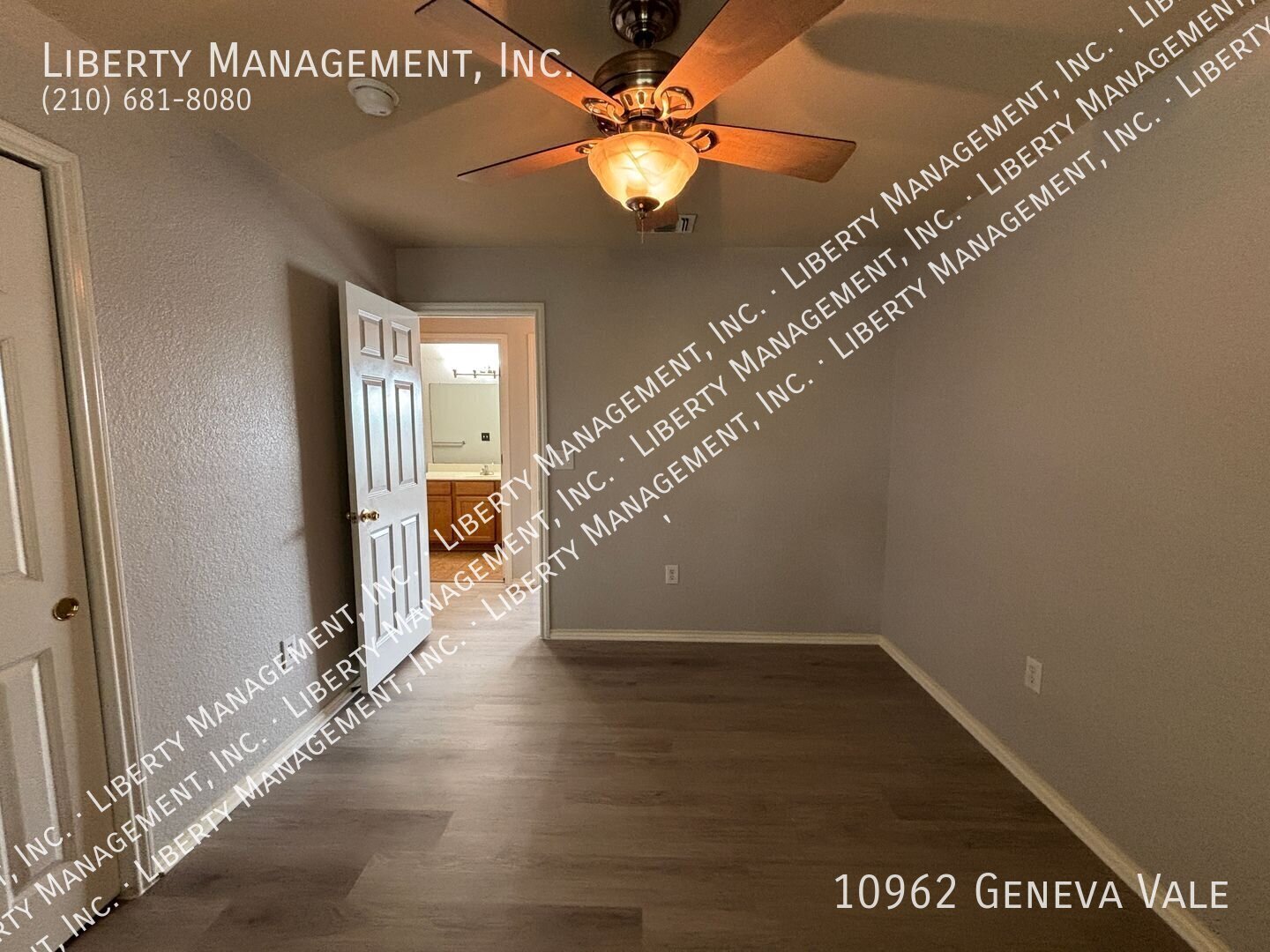 4 Bed, 2.5 Bath Home in Hills of Shaenfield with BRAND NEW Flooring property image
