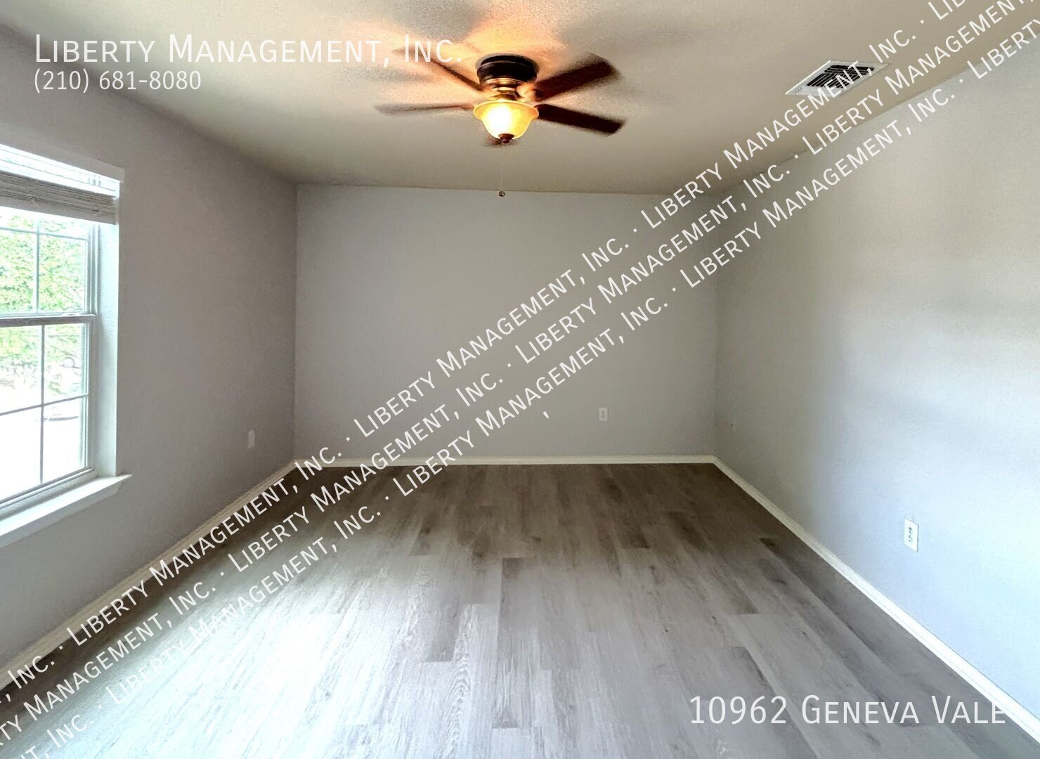4 Bed, 2.5 Bath Home in Hills of Shaenfield with BRAND NEW Flooring property image