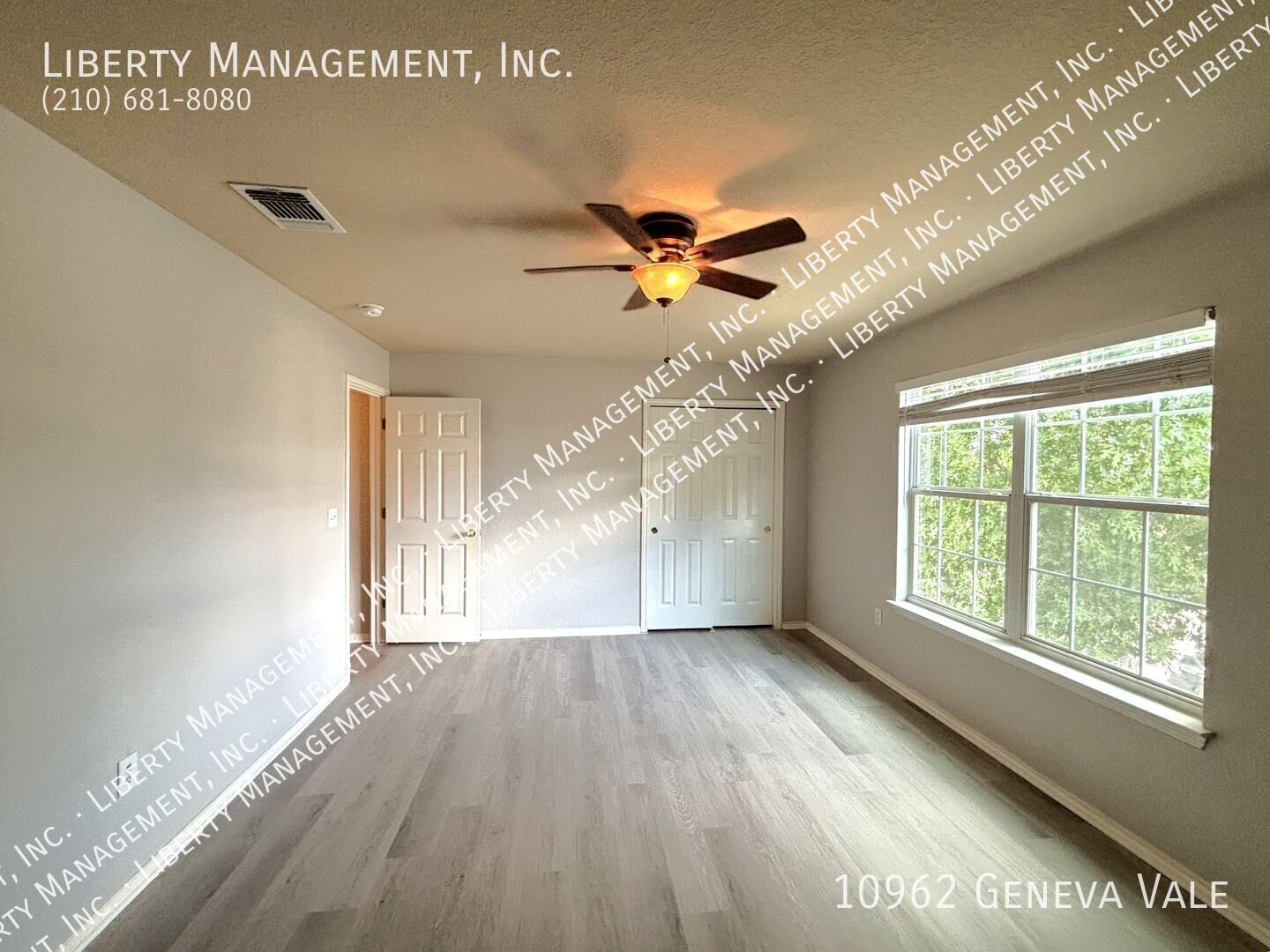 4 Bed, 2.5 Bath Home in Hills of Shaenfield with BRAND NEW Flooring property image