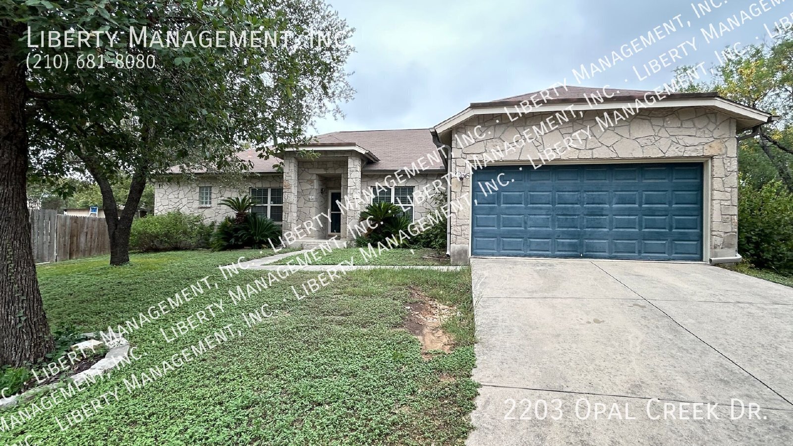 Beautiful 4 bedroom, 2 bath home near 1604. property image