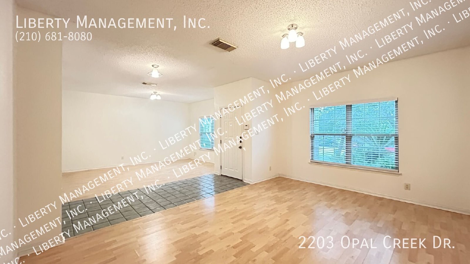 Beautiful 4 bedroom, 2 bath home near 1604. property image