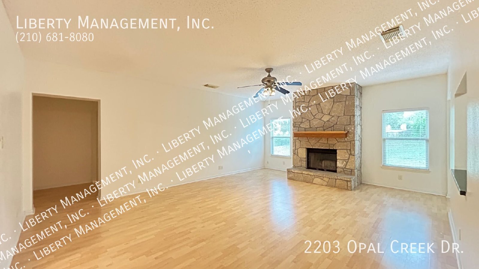 Beautiful 4 bedroom, 2 bath home near 1604. property image