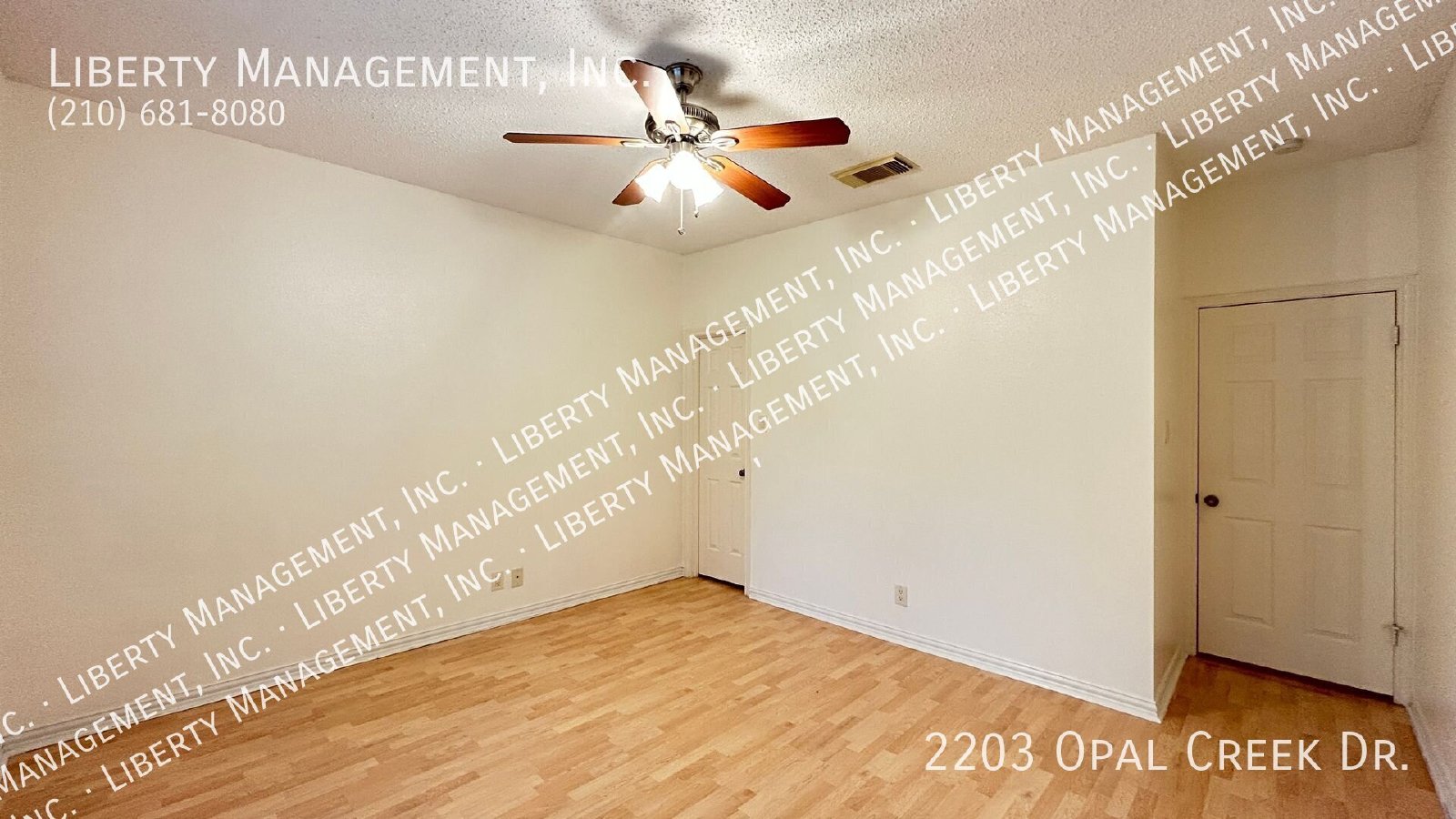 Beautiful 4 bedroom, 2 bath home near 1604. property image