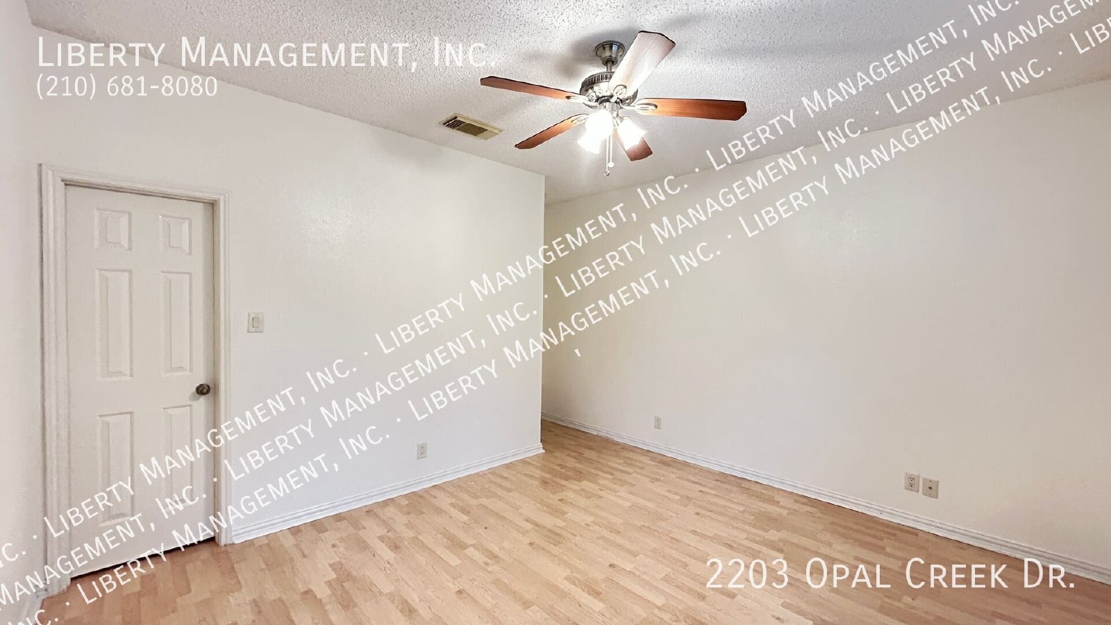 Beautiful 4 bedroom, 2 bath home near 1604. property image