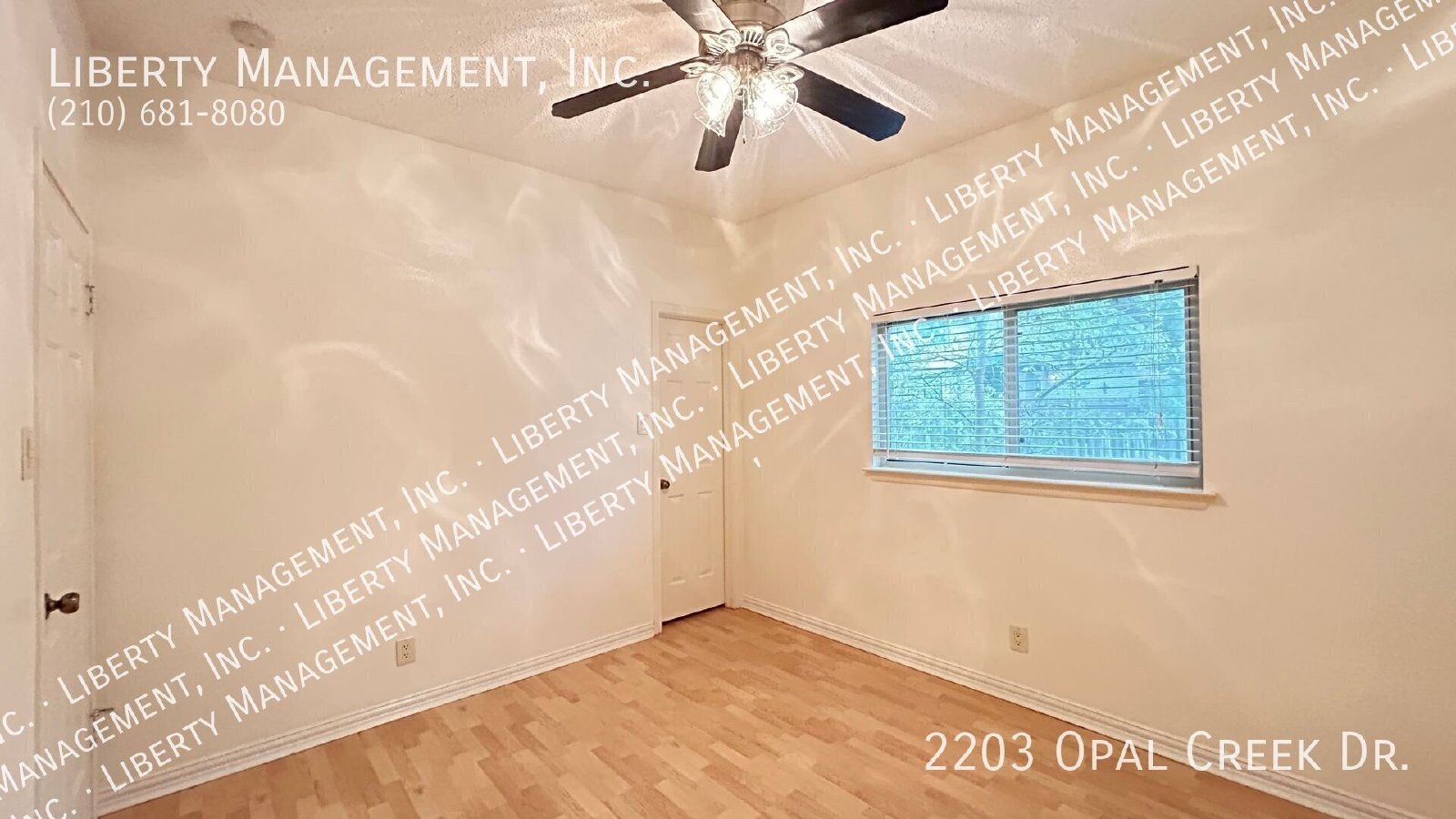 Beautiful 4 bedroom, 2 bath home near 1604. property image