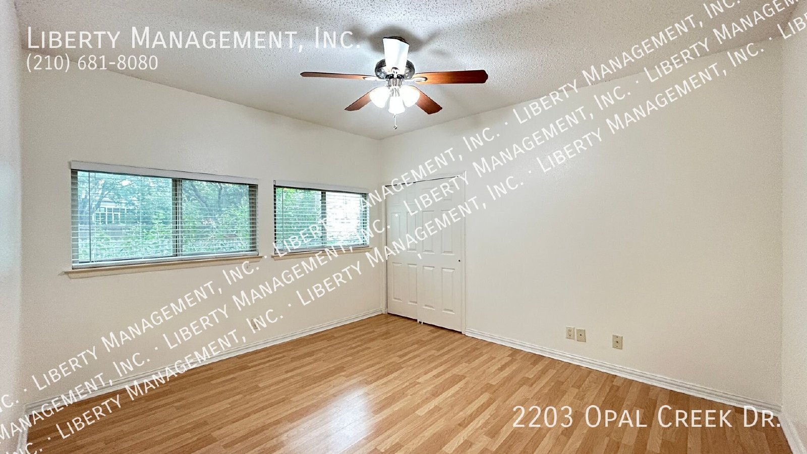 Beautiful 4 bedroom, 2 bath home near 1604. property image