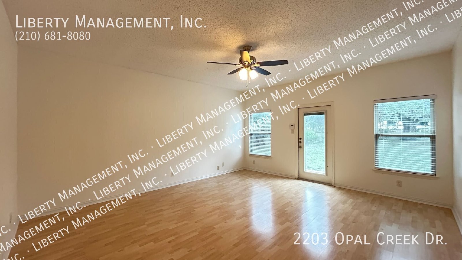 Beautiful 4 bedroom, 2 bath home near 1604. property image