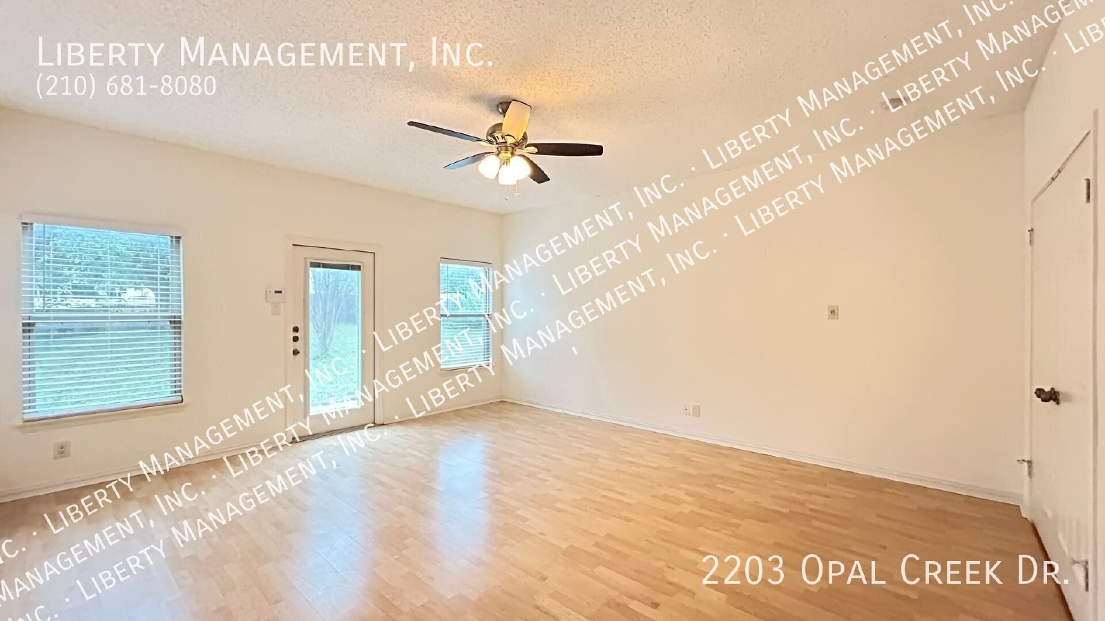 Beautiful 4 bedroom, 2 bath home near 1604. property image