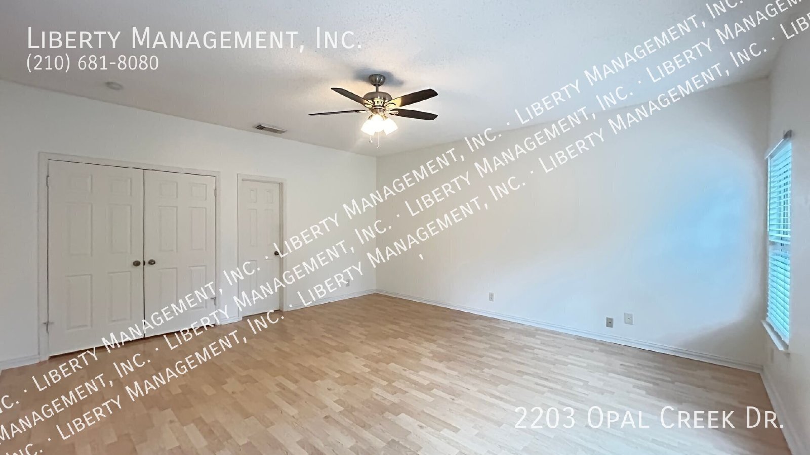 Beautiful 4 bedroom, 2 bath home near 1604. property image