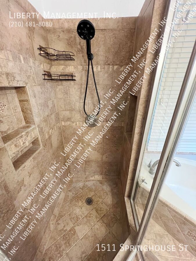 3 Bed 2 Bath Home in Gated Community on a Cul-de-sac property image