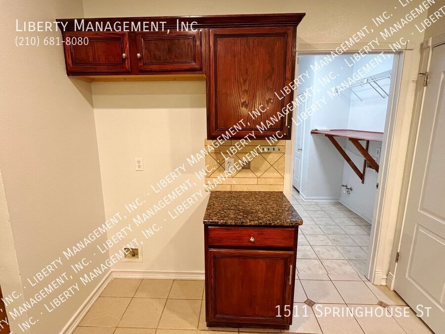 3 Bed 2 Bath Home in Gated Community on a Cul-de-sac property image