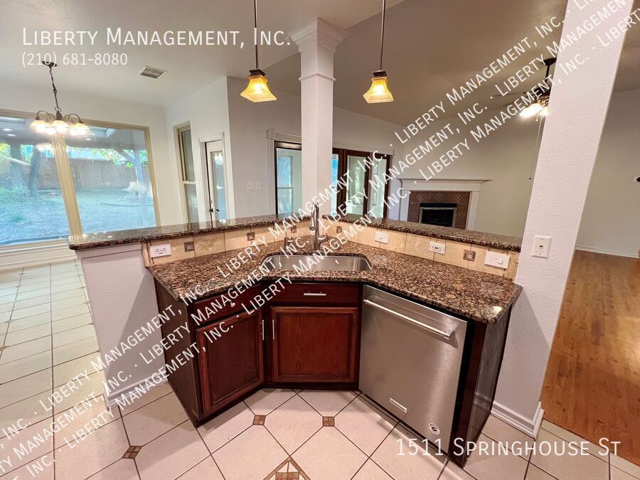 3 Bed 2 Bath Home in Gated Community on a Cul-de-sac property image