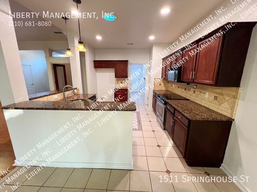 3 Bed 2 Bath Home in Gated Community on a Cul-de-sac property image