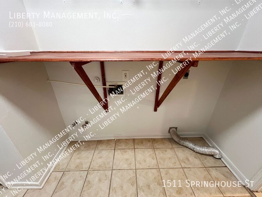 3 Bed 2 Bath Home in Gated Community on a Cul-de-sac property image