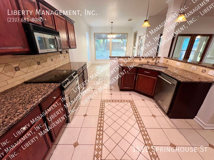 3 Bed 2 Bath Home in Gated Community on a Cul-de-sac property image